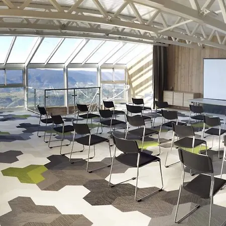 Le Grand Tetras Otel